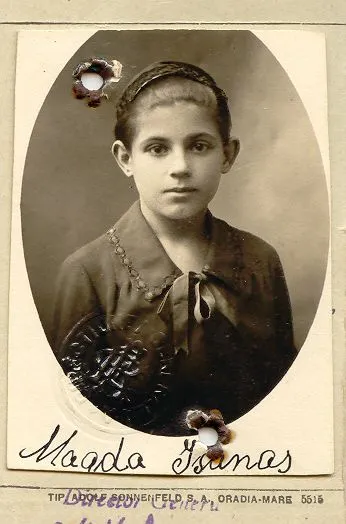 Magda, elevă, 1928